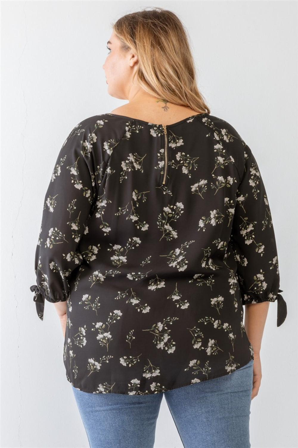 Zenobia Plus Size Floral Pop Casual Blouse